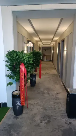 Yuejing Qisu Hotel (Baoxiang Temple Shengda University) Отели рядом с достопримечательностью «Henan Mechanical and Electrical Vocational College»