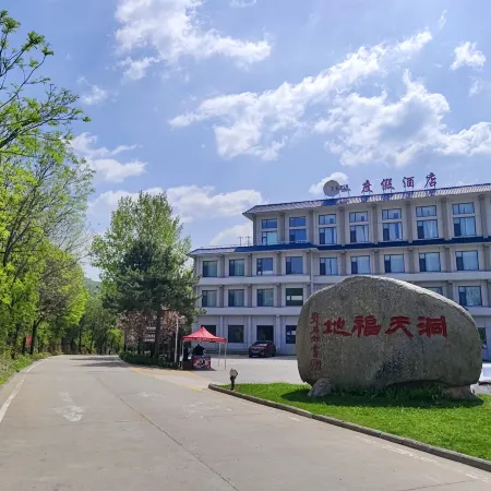 Juemt Hotel