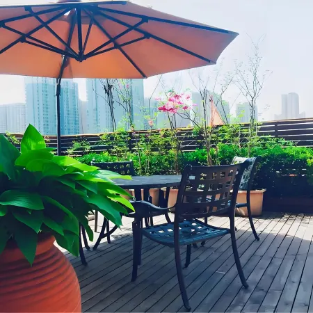 Jingzhiyue Hotel (Guigang Wuyue Plaza Guigang Station)