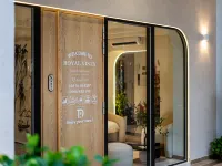 The Royal Vista - Phu My Hung Hotels near District 7