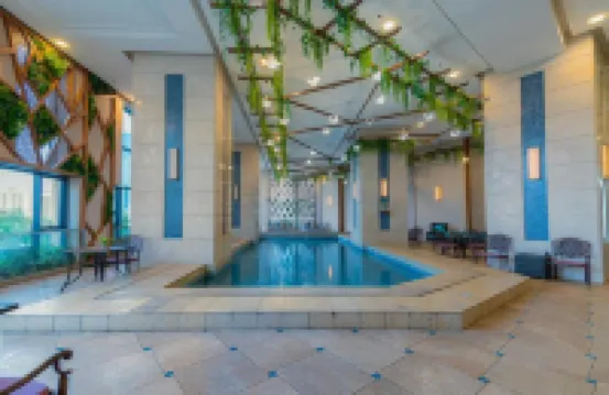 Violet Al Azizia Hotel