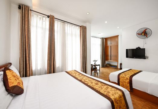 퀸 호텔 사이공 에어포트