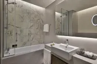 DoubleTree by Hilton Abu Dhabi Yas Island Residences Hotels near INSTASHOP SUPERMARKET AL RAHA