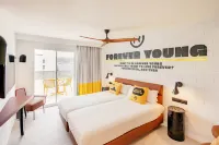 Ryans Lolas - Adults Only Hotel in zona Sa Pedrera de Cala D'Hort