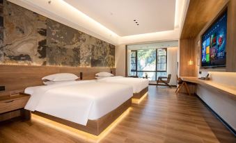 Luanchuan Tianhui Guanshan Hotel (Laojun Mountain Fenghuang Tianjie)