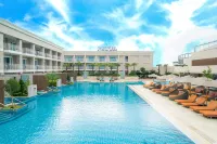 M Social Hotel Phuket - プール