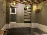 Shengpin Hot Spring B&B