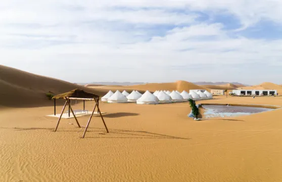 沙海星途露營地