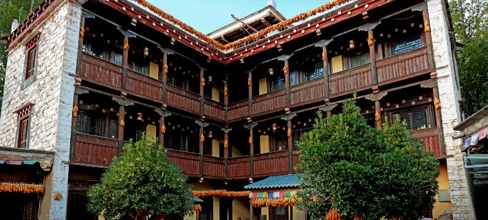 Shangmo Culture Theme Hotel Отели в г. Даньба
