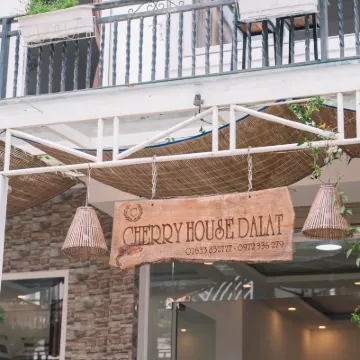 Cherry House Dalat Hotels near Dalat City Flower Garden