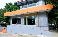 암 헤리티지 Baan Suan Pratisang 주변 호텔