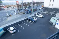Count Business Hotel - Mountain view