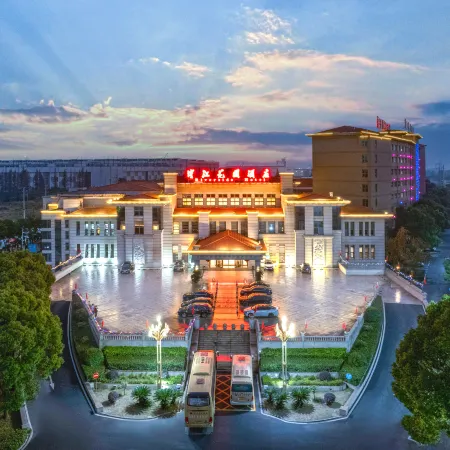 Riverside Hotel