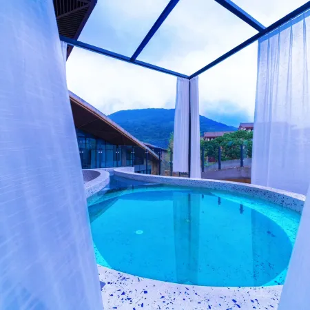 Yunfuli Yunsu·Emeishan Yunshuiju Private Hot Spring B&B