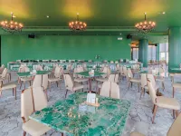 YOHO Treasure Island Hotel - Rivage Continental Hotels in Macau