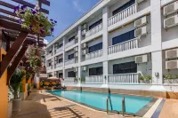 Rattana Karon Beach Hotel - Bãi biển