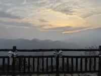 Badong Xiaoluotuo Homestay - balcón