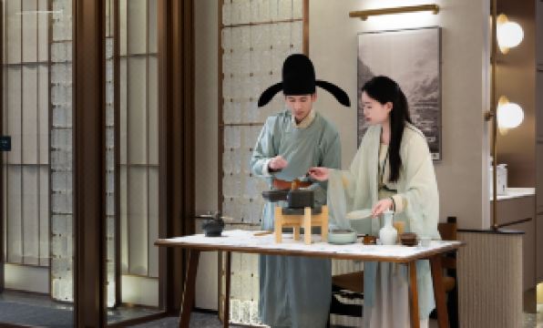 Atour Hotel Shenzhen Futian CBD Gangxia North Subway Station