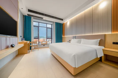 Home Inn (Ruili Railway Station Jewelry City Branch) - 2 ดาว