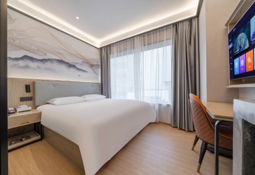 Weiting Qingju Hotel