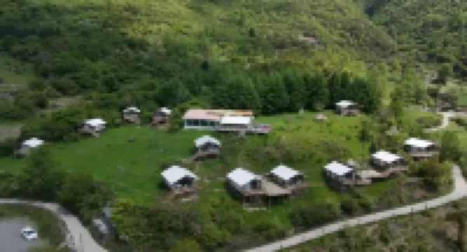 達瓦更扎雲上達瓦帳篷飯店