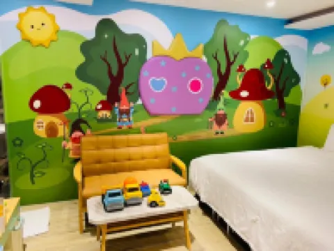 Have Fun Hotel Hotels near Luodong Night Market