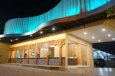 FixOn Capsule Hotel Hotel dekat Kebun Tanaman Hias Axelia
