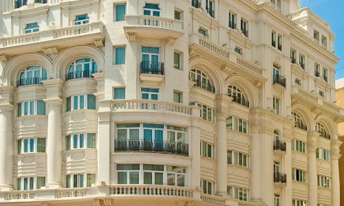 Melia Plaza