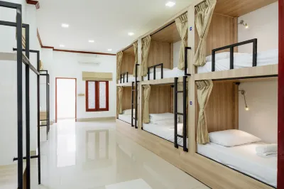 Itel Backpacker Các khách sạn gần Saket