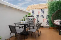 Nanshe Bieyuan Homestay (Taoxichuan Cultural and Creative Street)
