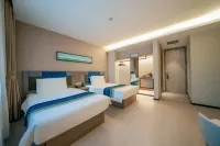 Aifeel Hotel (Urumqi International Grand Bazaar South Gate Subway Station)