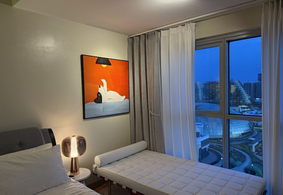 2. Luxury 1..