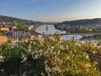 La Bâtie Hotels in Vienne