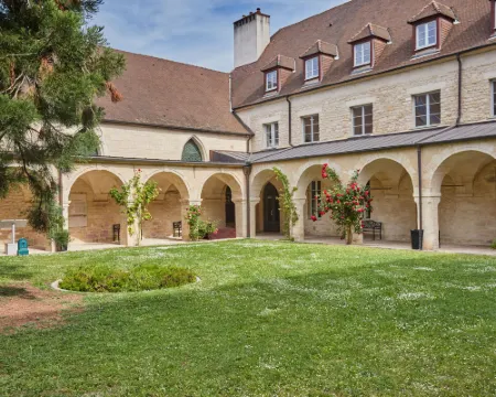 Appart'hôtel Odalys City - Dijon Centre Les Cordeliers Hotels in Dijon