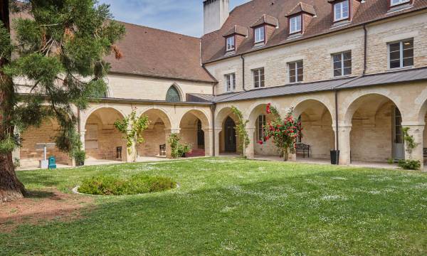 Appart'hôtel Odalys City - Dijon Centre Les Cordeliers