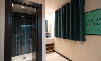 The Central House Granada Elvira