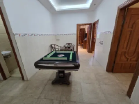 Jomo Cultural Hotel (Zhaoping Huangyao Ancient Town)