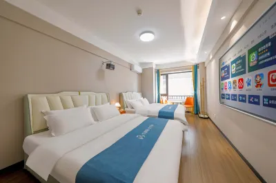 Huayi Select Hotel (Dalian Venice Water City Port East Fifth Street) Hotels in Dalian
