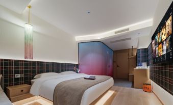 M Miyue Design Hotel (Huaxi Park Subway Station)