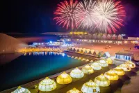 Stay overnight at the Desert Lakeside Camping Hotel Hotels near Zhongwei Muye Starry Sky Camping Base