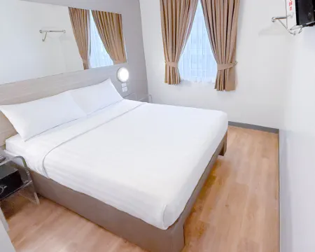 เรด แพลนเนต มะนิลา อาเซียนาซิตี้ โรงแรมในปารานาคิว