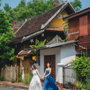 Xieng Thong Retreat Hotel (Luang Prabang Old Town - Central Sisavangvong Road Branch) Отели рядом с достопримечательностью «Ват Сенсоухарам»