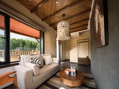 Hemu Embrace River Отели в г. 