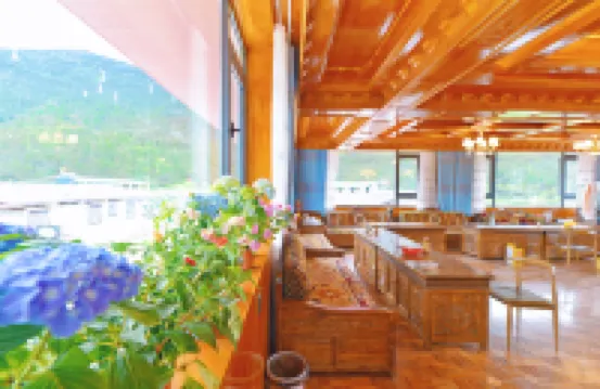 Dalong Hotel (Lunang Town Zaxigang Village)