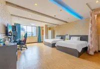 Jingzu Esports Hotel (Xinfeng Aoxin Fruit Wholesale Market Store) - Pet friendly