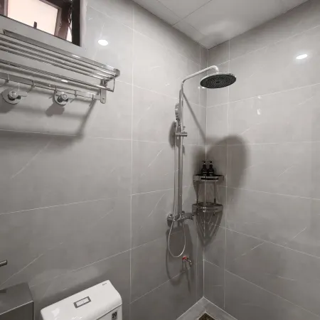 GISRE HOME HOTEL