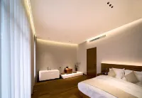 Lugu Lake South Island Villa Resort Hotel