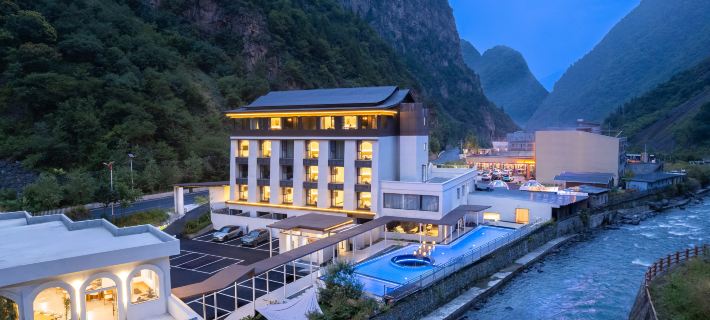 Feili private soup courtyard (Bipenggou scenic spot store) Отели в г. Лисянь