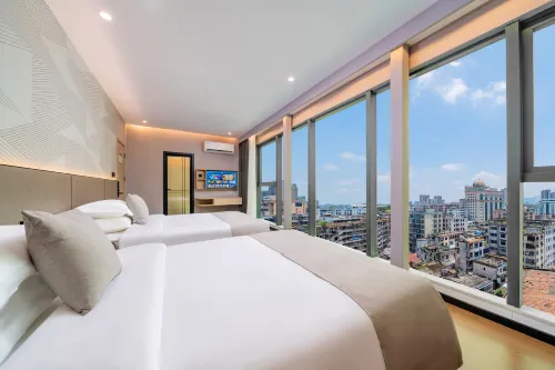 East Coast Holiday Hotel (Sihui Yubocheng Branch)