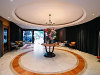 كورونا إن هوتل، بوكيت بينتانج Hotels near بوكيت بينتانج